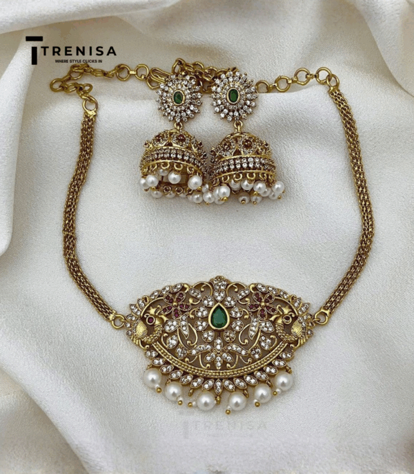 Elara Chocker With Earring