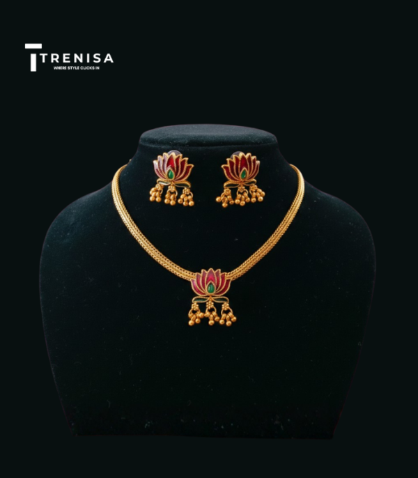 Lotus Simple Necklace